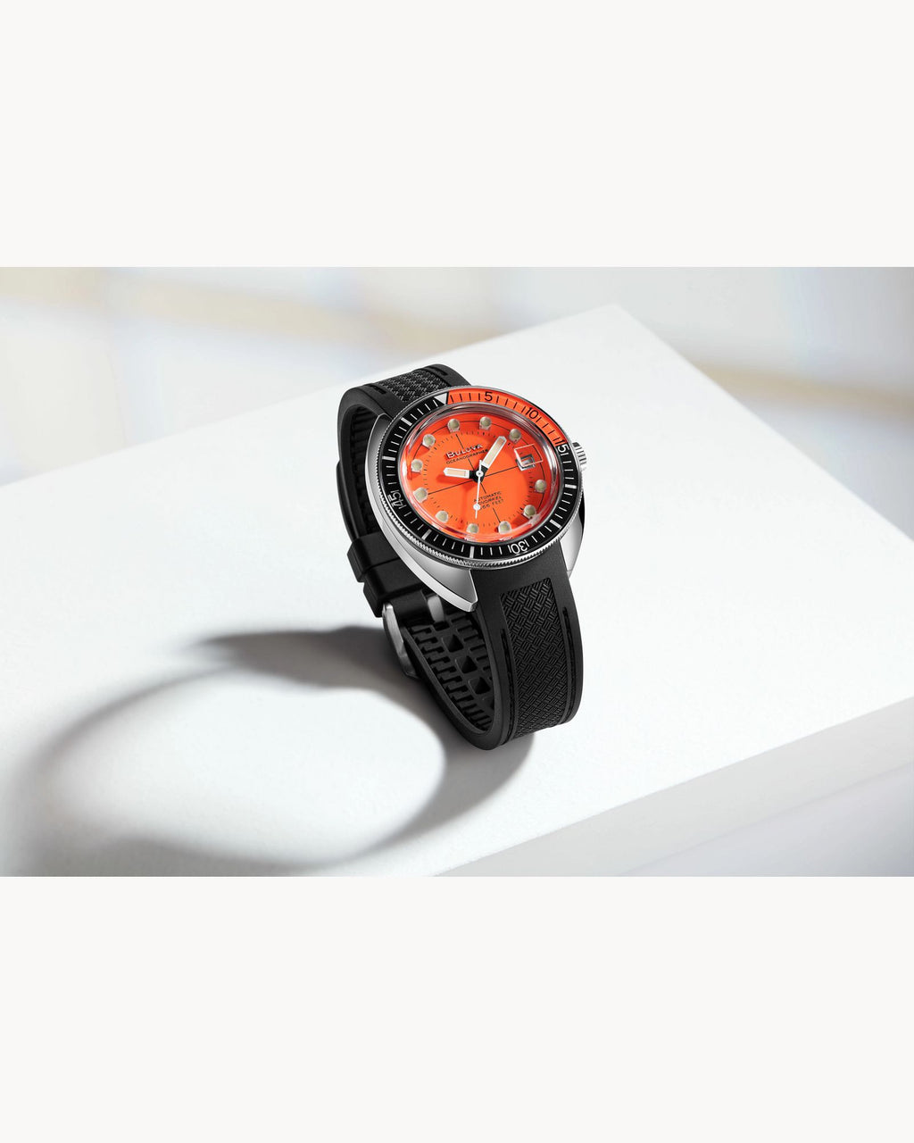 Reloj Bulova Oceanographer 96B350 Hombre Devil Diver Esfera Naranja Correa Caucho Negro